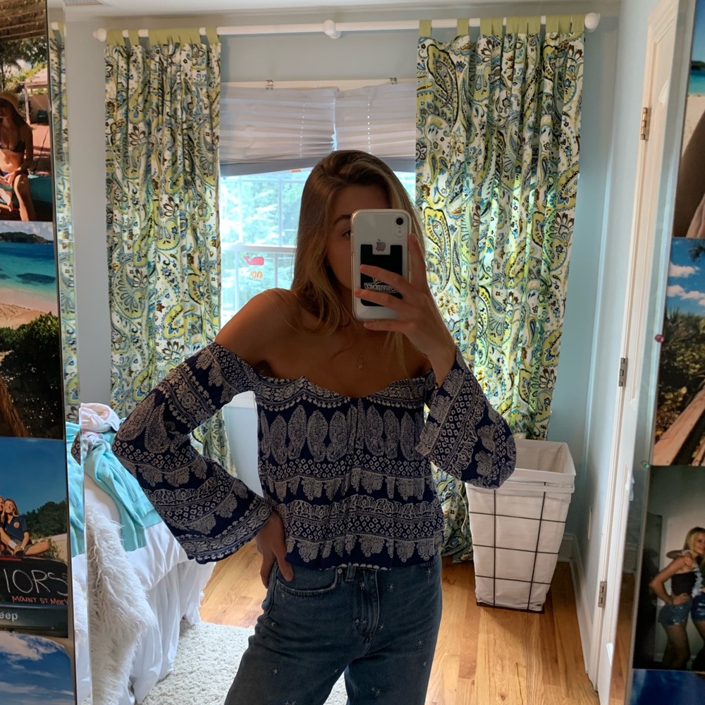Trendy strapless top
